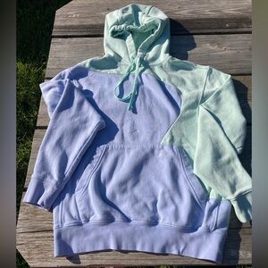 Nike Women’s sweatshirt